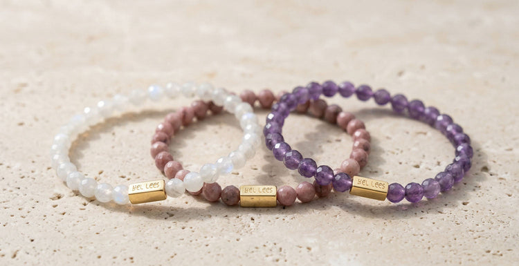 Bransoletki z kamieniami