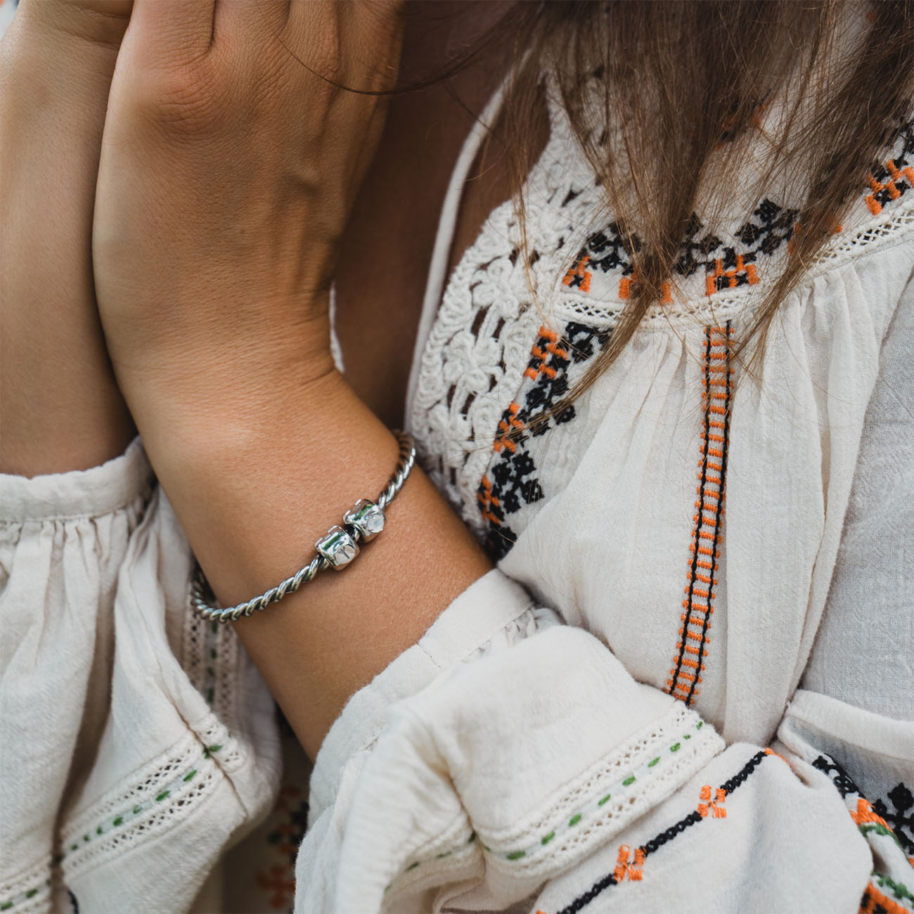 Charms met Algiz rune (ᛉ) Zilver – amulet voor bescherming en intuïtie - zilver 925